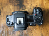 CANON EOS R5 45MP MIRRORLESS DIGITAL CAMERA BODY - 7000 Clicks MINT!
